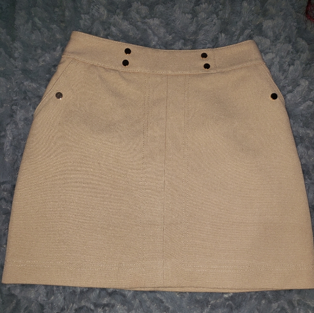 H&M beige pencil skirt
